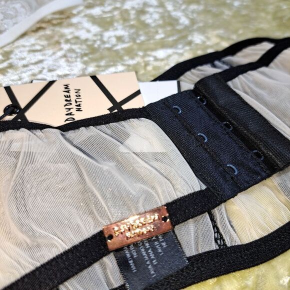 Daydream Nation Bandeau Bralette - Picture 6 of 10